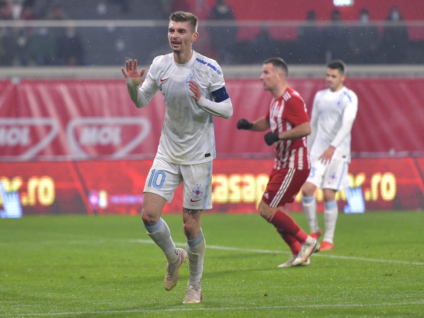 Florin Tănase așteaptă oferta de transfer de la FCSB! Căpitanul roș-albaștrilor se gândește la bani: „Acolo nu se joacă fotbal?”