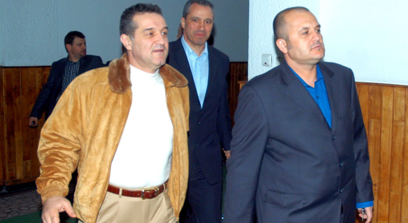 De ce nu va renunța Adrian Mititelu la FCU Craiova 1948, deși fiul său anunță că echipa este de vânzare! Gigi Becali: „Ăsta e mai ambițions decât Borcea, dar bine le face fanilor” | EXCLUSIV