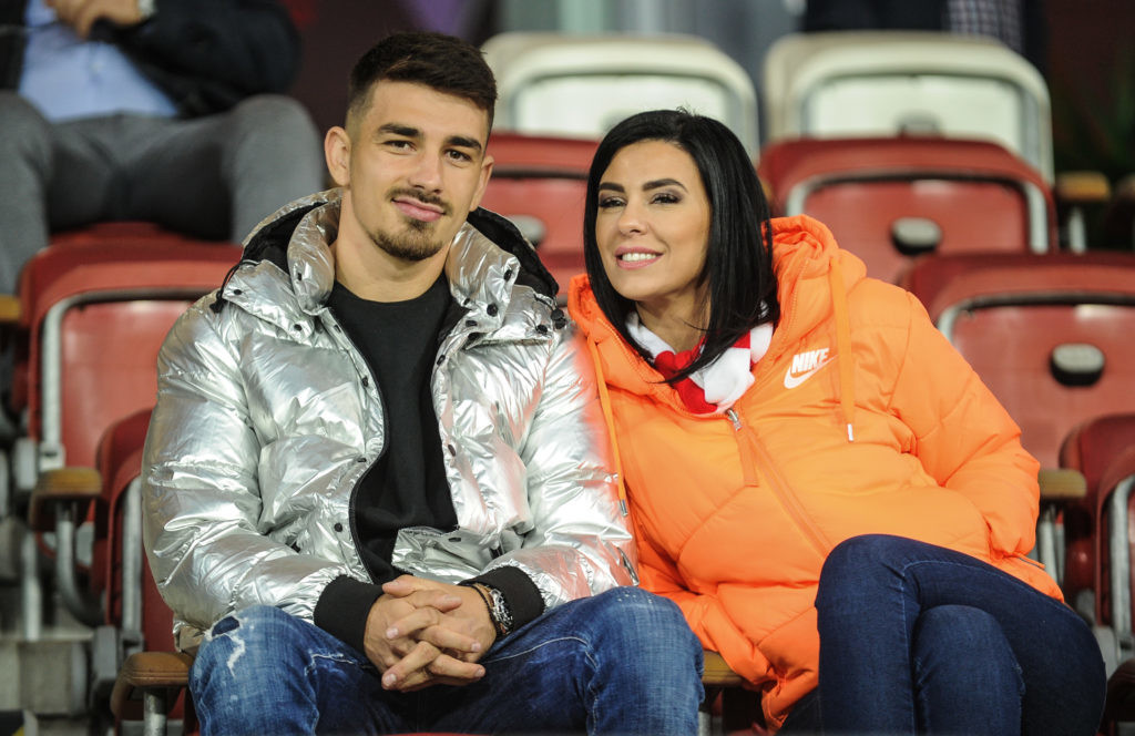 Sergiu Hanca, în culmea fericirii! Soția sa, Andreea, este din nou însărcinată! Modul incredibil în care fotbalistul de la Cracovia a aflat marea veste: „Am vorbit să îi bage mingea pe sub tricou!” | EXCLUSIV