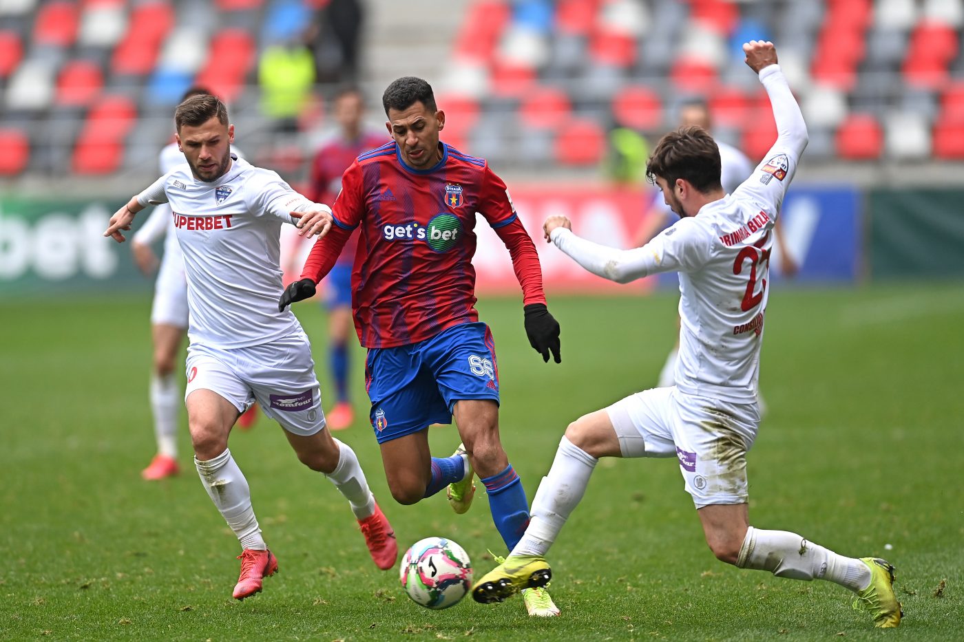 La început au tăcut, acum sunt tot mai vocali! FC Buzău se teme că ratează play-off-ul și atacă din nou Steaua