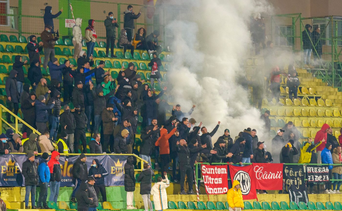 Un fost antrenor al lui Dinamo dă de pământ cu suporterii-acționari: „Numai la noi în România s-a întâmplat lucrul ăsta!”