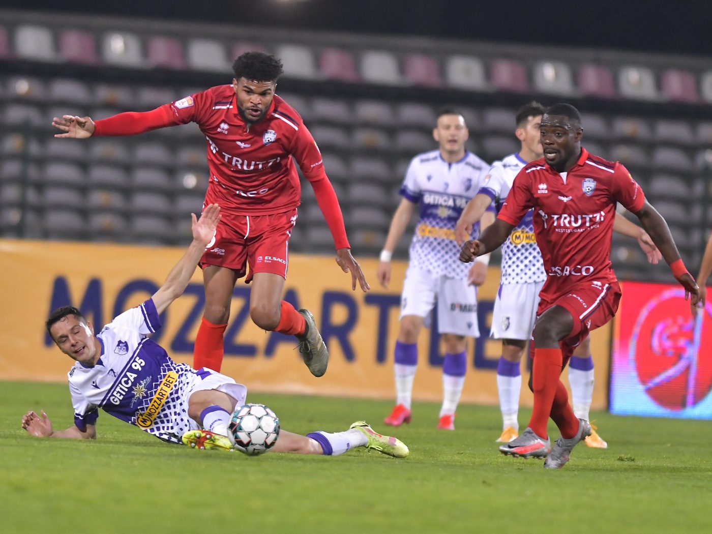 „Oracolul de la Bălcești” anunță: „Ei vor intra în play-off!”. Ce favorită are Dumitru Dragomir în Liga 1 | VIDEO EXCLUSIV ProSport Live