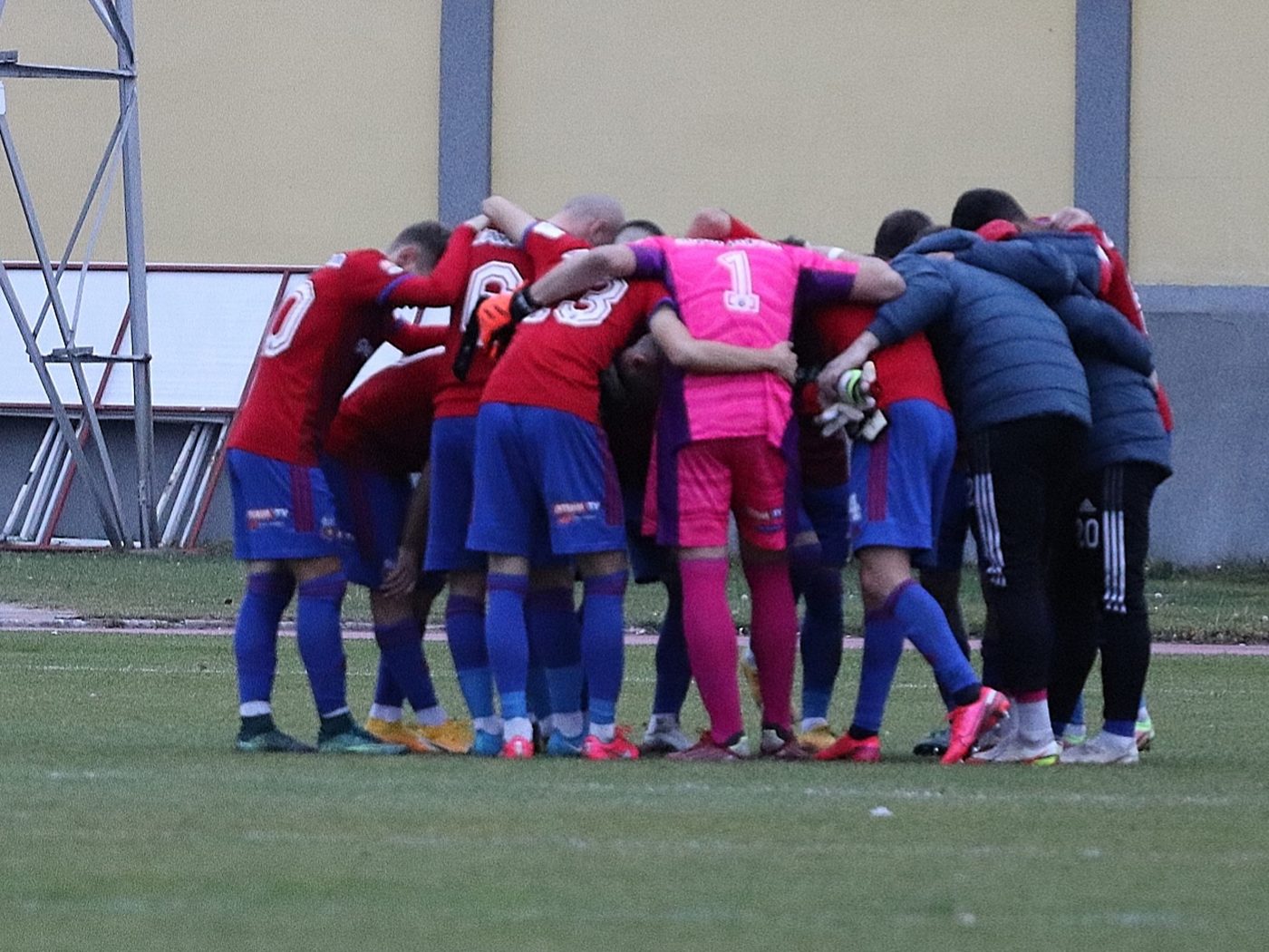 Absolut șocant: Steaua și-a accidentat 3 fotbaliști pe care a încercat să îi forțeze să plece punându-i să facă un program de pregătire mai drastic decât în armată! Ce decizie a luat clubul din Ghencea