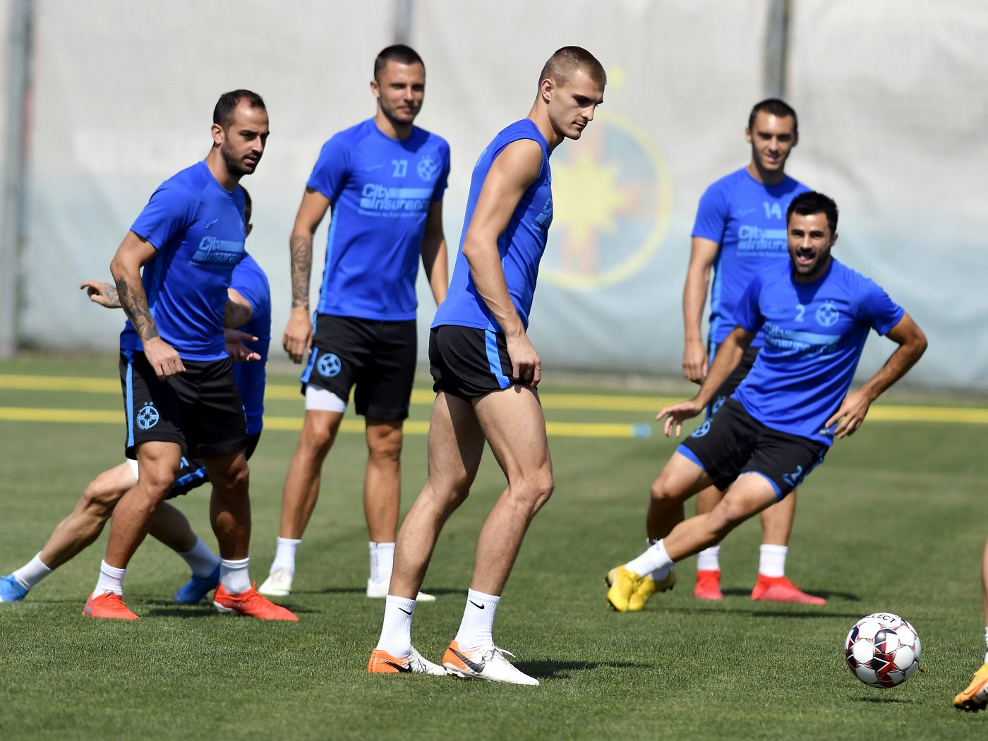 A fost dat afară de la FCSB după 4 meciuri, iar acum face praf fotbalul din România. „Nu am vrut să merg acolo, nu mi-a plăcut!” Cum îl descrie pe patronul de la FCSB