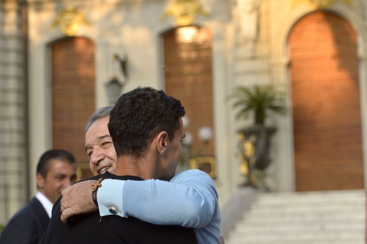 Cea mai mare „țeapă” a lui Gigi Becali e cu un fotbalist de la Gică Hagi pe care a luat două milioane de euro! Salariul de un milion de euro pe an a băgat clubul în criză financiară: „O povară!”