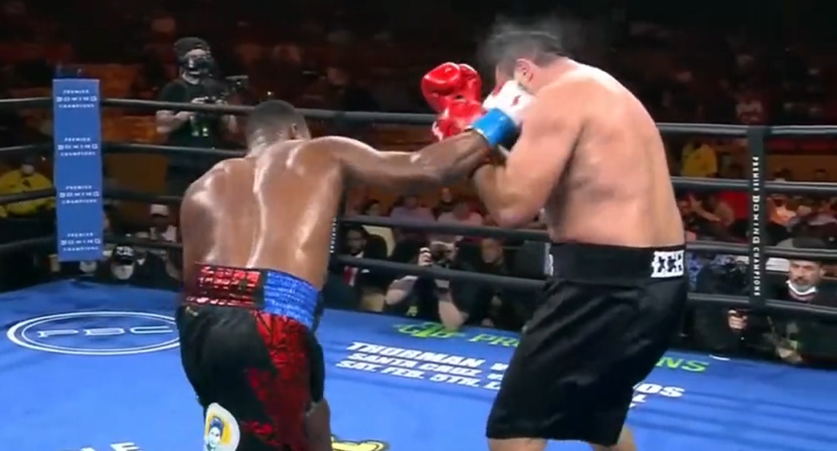 Cristian „Hammer” Ciocan, învins la puncte de Frank Sanchez! Boxerul român a fost năucit de loviturile cubanezului | VIDEO