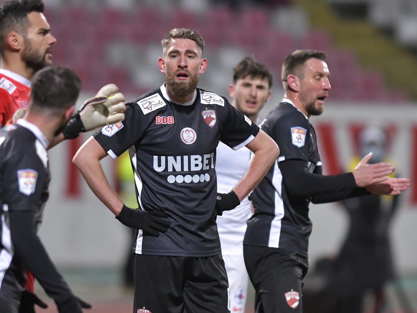 Divinitatea, invocată pentru a o salva pe Dinamo de la retrogradare: „Acolo e cu «Doamne Ajută» dimineața, la prânz și seara!” | VIDEO EXCLUSIV ProSport Live