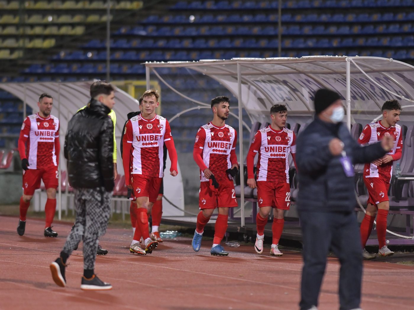 Dinamo pierde în fața unei echipe de Liga 3 cu numai câteva zile înaintea meciului cu FCSB! Ce formulă de start a folosit Flavius Stoican în amicalul cu Popești Leordeni