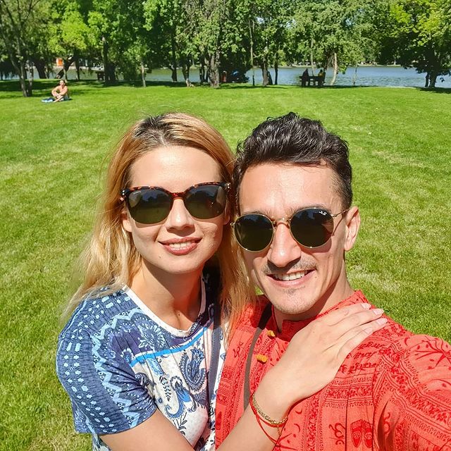 Întâi a fost Larisa, apoi a fost Corina, acum este Simona. Marian Drăgulescu a avut două soții și face anunțul despre căsătoria cu a treia. „Să treacă asta!”