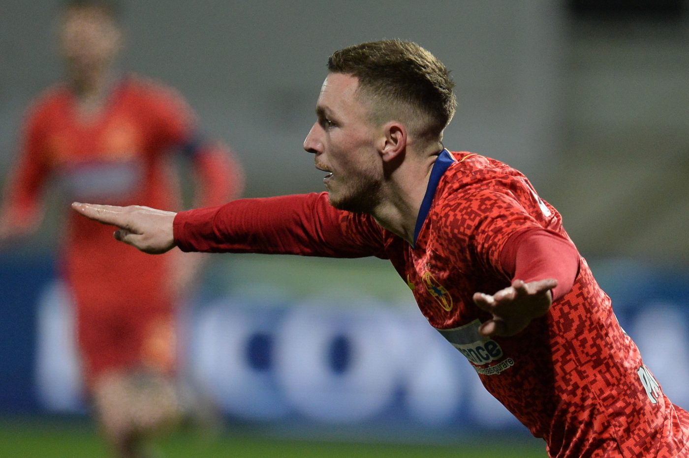 Îl compătimește pe Ionuț Panțîru, după ce fotbalistul de la FCSB s-a operat din nou la genunchi: „Am discutat cu el!”. Ce sfat i-a dat | VIDEO EXCLUSIV ProSport Live