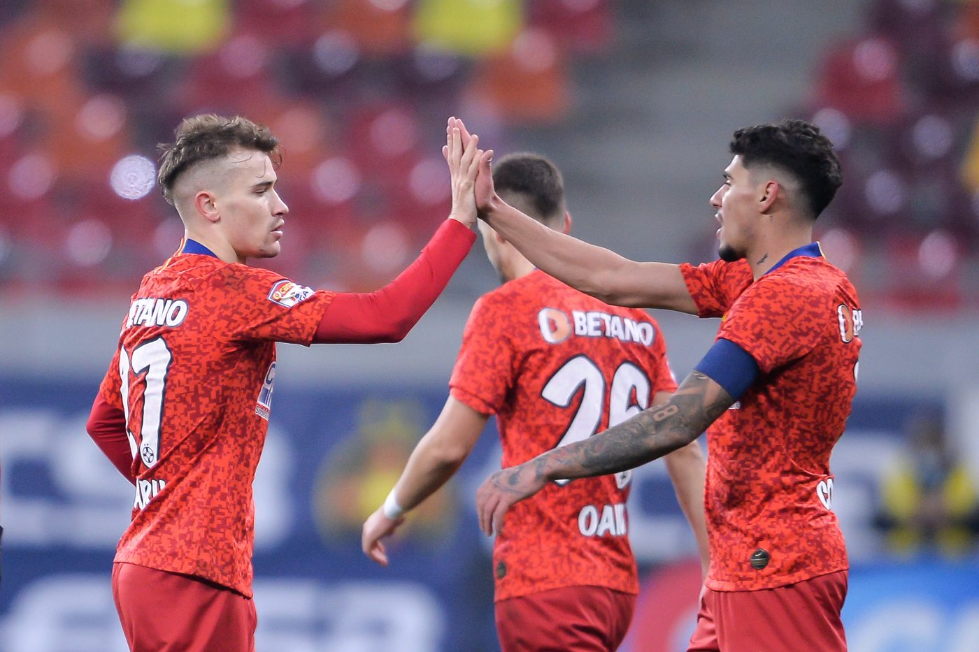 Nu degeaba Gigi Becali îl consideră cel mai bun fotbalist de la FCSB și ofertele din Italia curg pentru el: Darius Olaru, o nouă prestație fantastică! Cum a distrus Farul lui Gică Hagi în 45 de minute de neuitat | VIDEO