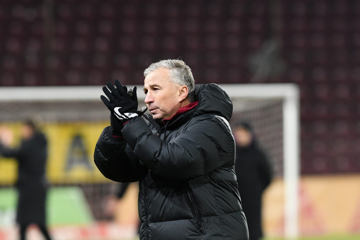Dan Petrescu îl înlocuiește pe Culio cu un fotbalist și mai în vârstă. La 39 de ani revine la CFR. Al doilea jucător salvat de „Bursuc” va fi titular cu FCSB