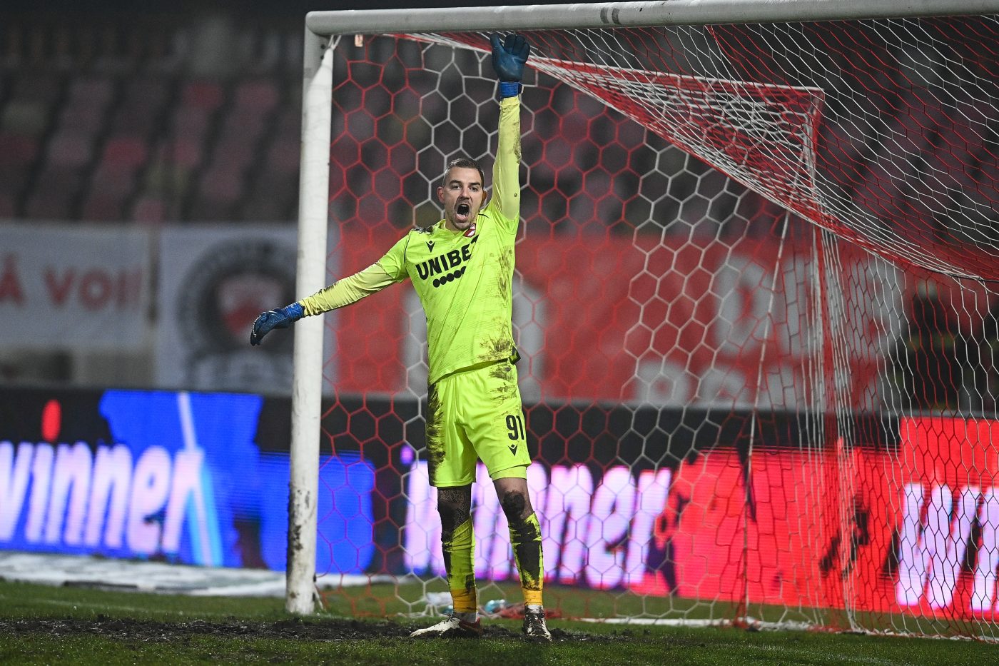Lovitură pentru Plamen Iliev! Portarul lui Dinamo e refuzat de Ludogoreț Razgrad. „E greu să mai ajungă la noi!”