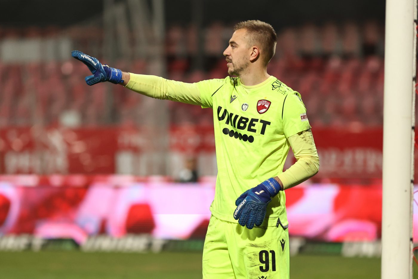 Transferul care bagă 50.000 de euro în conturile lui Dinamo: clauza secretă din contractul bulgarului Plamen Iliev!
