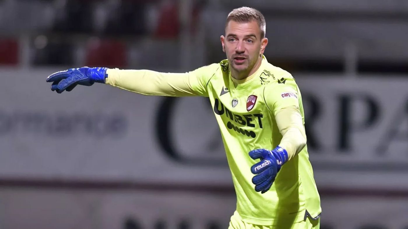 Dinamo pierde vedetele pe bandă rulantă: după ce Andre Pinto a cerut rezilierea, Plamen Iliev face și el presiuni să rămână liber de contract! Șefii nu vor să îi dea drumul | EXCLUSIV