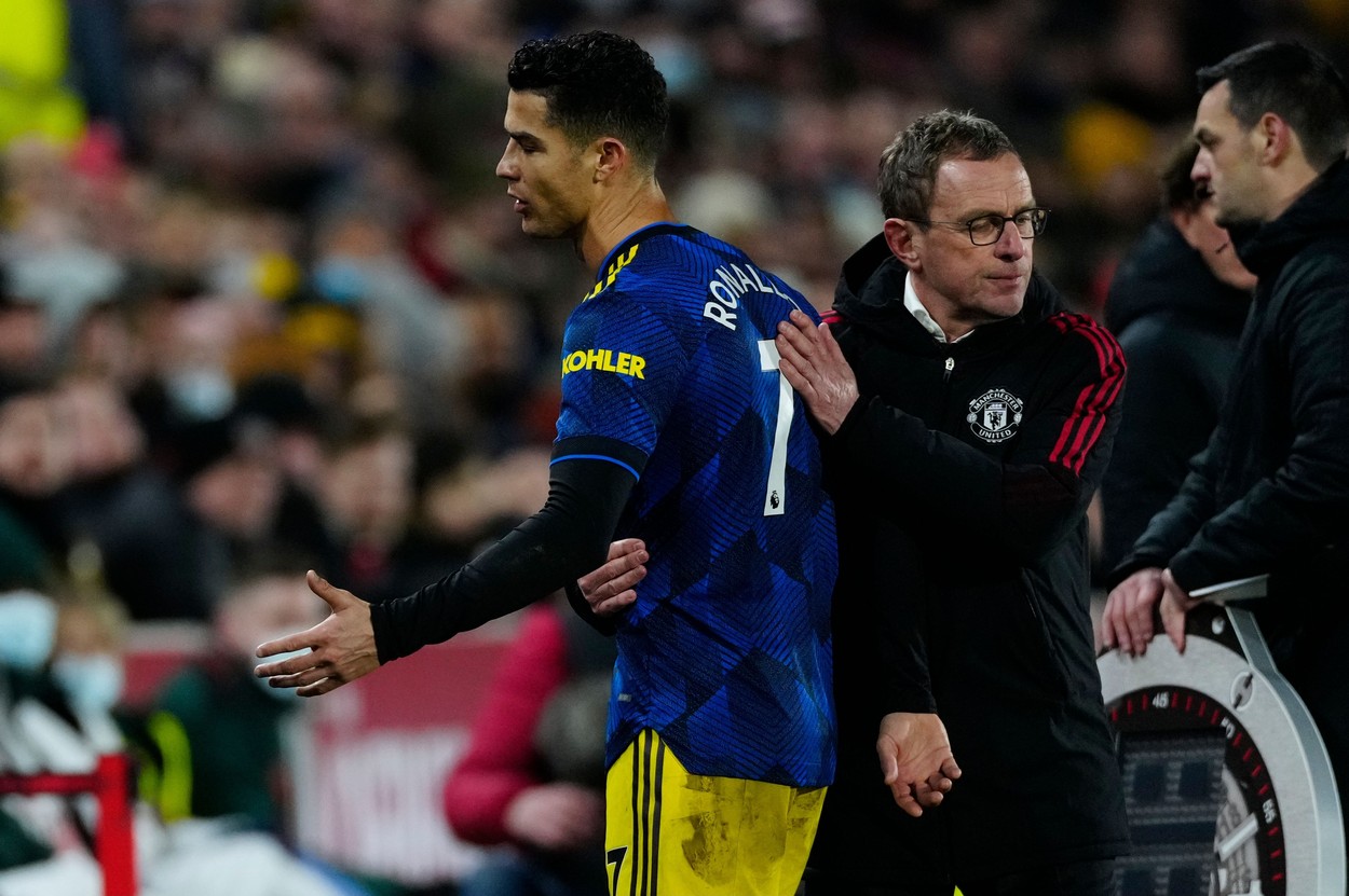 Scandal la Manchester United! Cristiano Ronaldo, furios pe propriul antrenor după ce a fost schimbat: „De ce eu?”