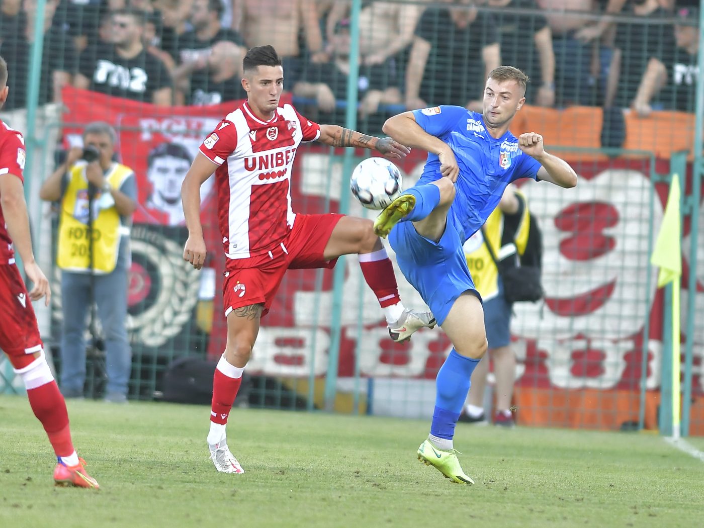 Steliano Filip are susținători! Fotbalistul lui Dinamo, apărat după ce a intrat în conflict cu oficialii din „Groapă”. „A venit să ajute, iar după îi pui numai tălpi!” | EXCLUSIV VIDEO ProSport LIVE