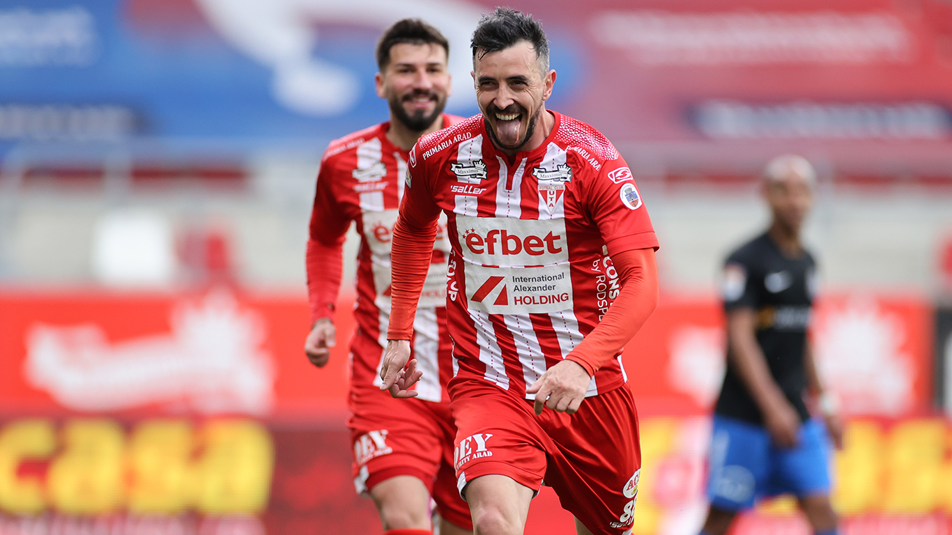 OFICIAL | Ioan Hora a semnat cu o echipă din Liga 2 după despărțirea de UTA. Sibienii sunt în extaz: ”E unul dintre cei mai titrați fotbaliști din România care au jucat vreodată la Sibiu și sub culorile echipei noastre”