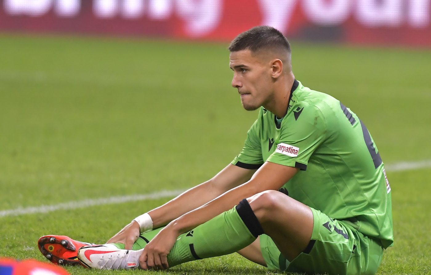 Ricardo Grigore face praf conducerea și staff-ul lui Dinamo! Fundașul dezvăluie motivele pentru care „câinii” au ajuns în „Groapă”: „Eu stau pe bară, ei zic că vor să mă vândă! Nu mi s-a explicat nimic!”
