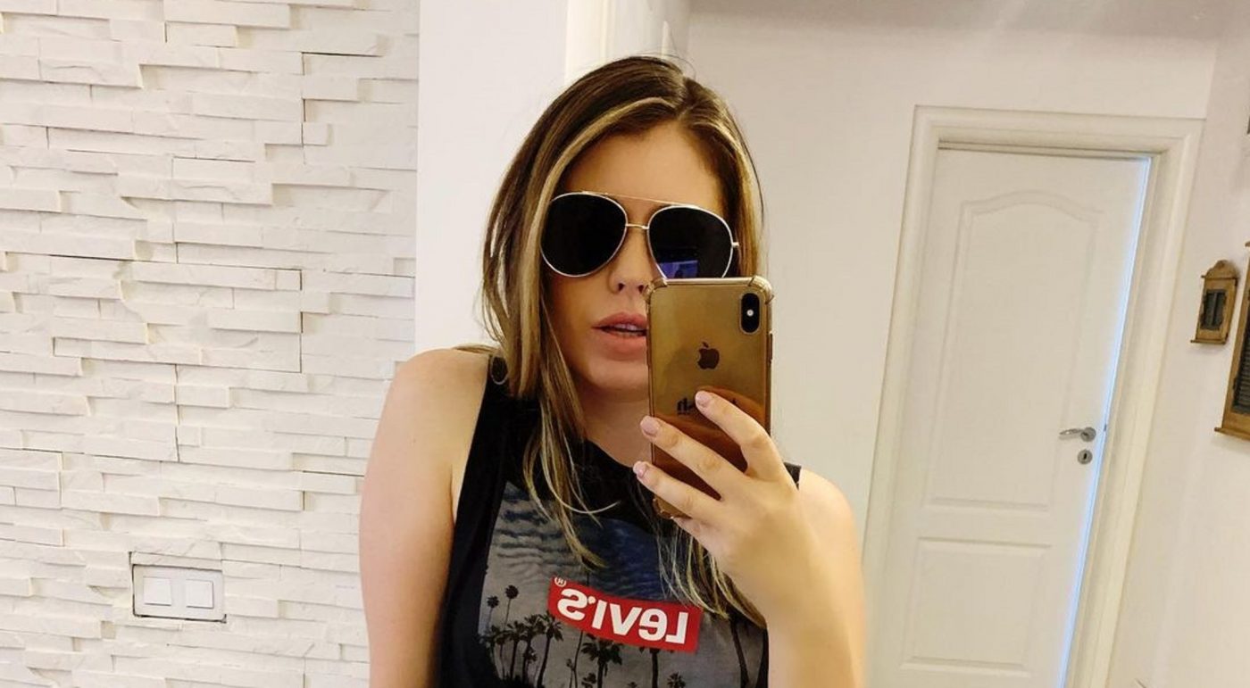 Soția unui jucător de la Academica Clinceni a răbufnit în online: „Patronii de la TV sunt doar niște gherțoi. Gura mică, totul e fake la voi!” | GALERIE FOTO