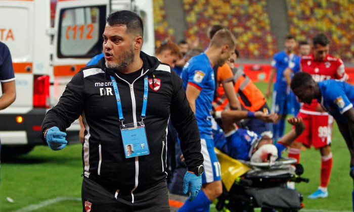 Acuzații șocante ale fostului medic de la Dinamo pentru actualii doctori ai echipei! „Se zvonește că încasează sume de la jucători să îi dea accidentați la meciuri! Asta înseamnă club mafiot!”