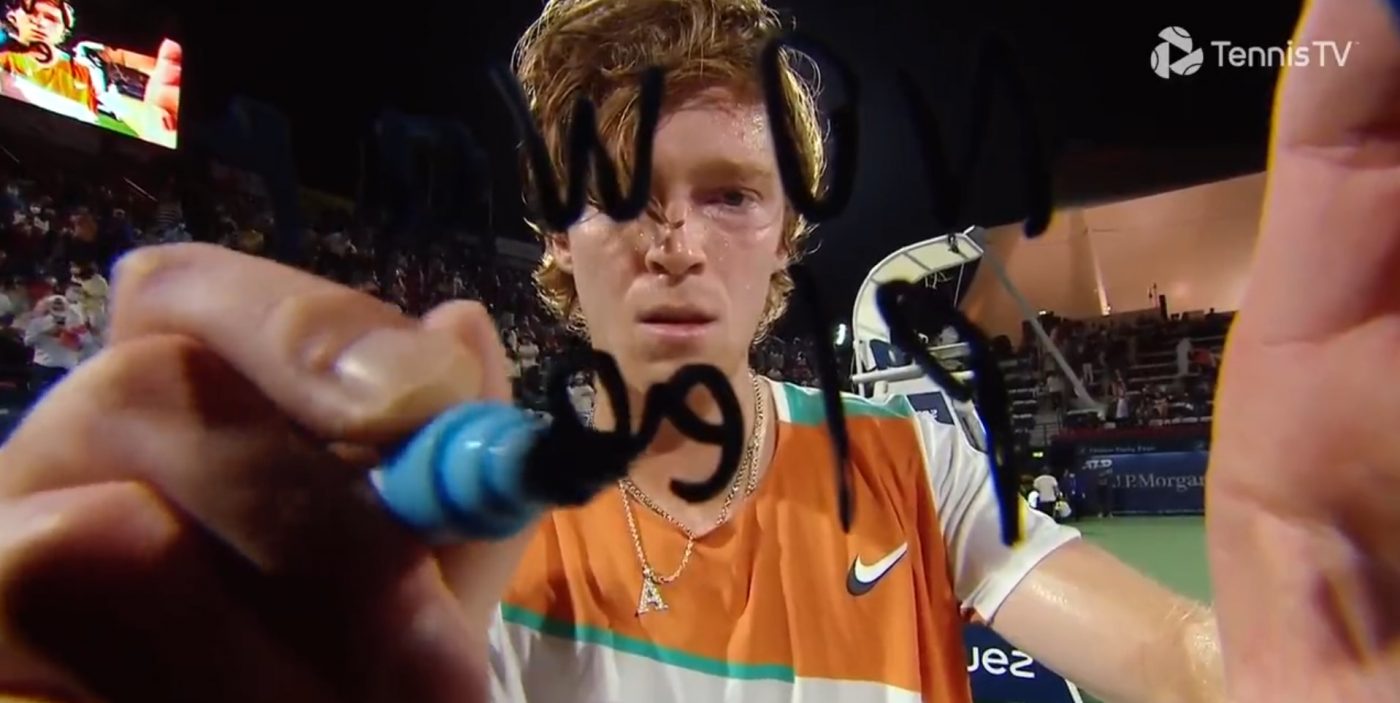 Andrey Rublev, gest cât o mie de cuvinte în plin război! Ce a scris tenismenul rus pe camera de filmat după calificarea în finală la Dubai | VIDEO