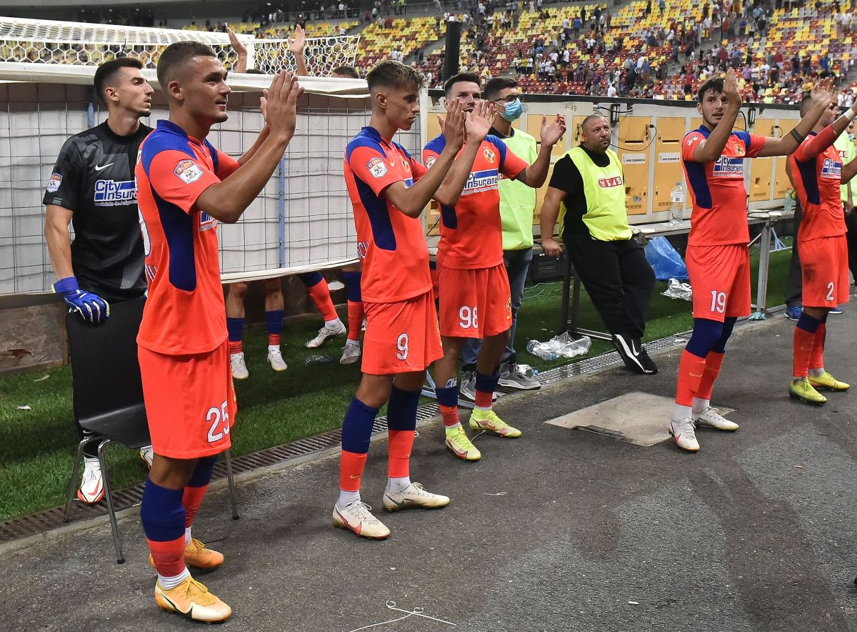 Avertisment pentru „perlele” lui Gigi Becali: „Și când stau în pat trebuie să facă asta!” Altfel? „Rămân jucători de FCSB”