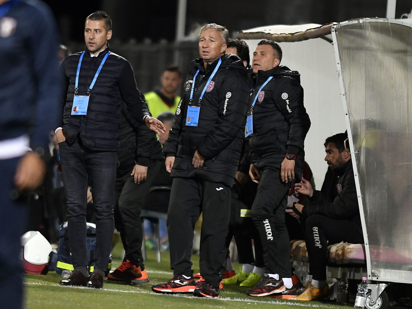 Împăcarea începutului de an la CFR Cluj! Dan Petrescu a dat-o la pace cu antrenorul care îl acuza că „se plânge non-stop”. „Colaborează direct cu el!”
