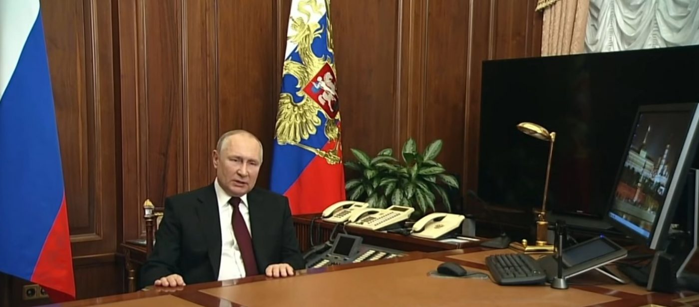 Un expert militar a făcut dezvăluirea momentului: locul exact în care se ascunde Vladimir Putin! Președintele Rusiei a fugit la capătul Pământului, stă într-un buncăr antiatomic și nu îi lasă nici pe cei din circul intim să se apropie ca să nu fie stropit și otrăvit!
