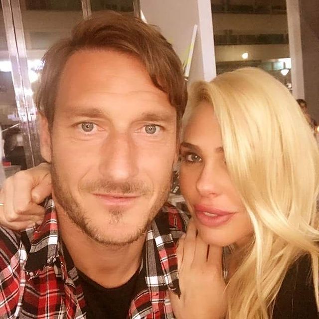Șoc total în Italia unde legenda Francesco Totti și-a prezentat noua iubită în ziua în care a împlinit 46 de ani!