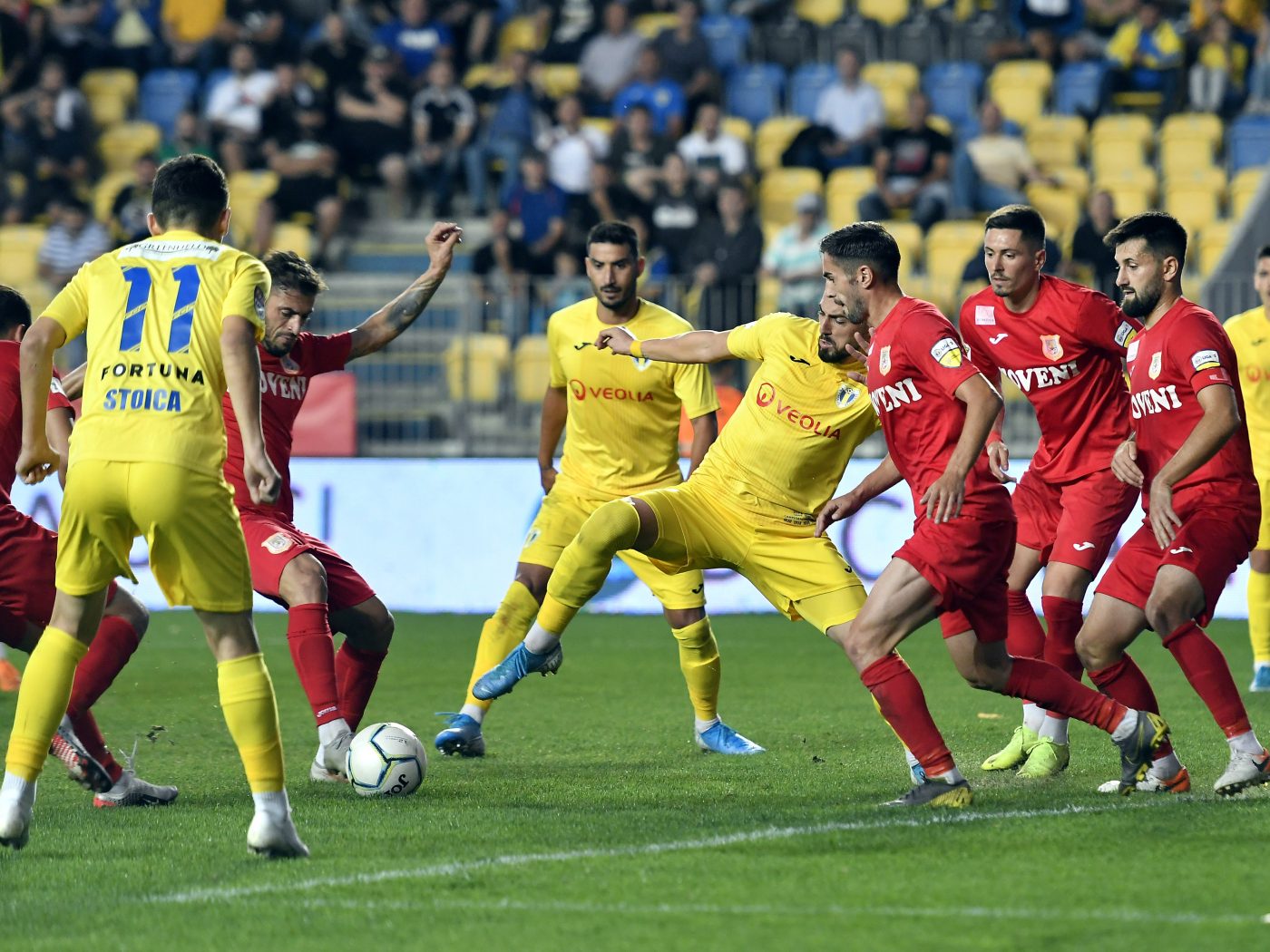Gigi Becali a pus ochii pe un jucător crescut de Dinamo, dar nu știe ce post evoluează. „Ce joacă? O să-l facem fundaș central!”
