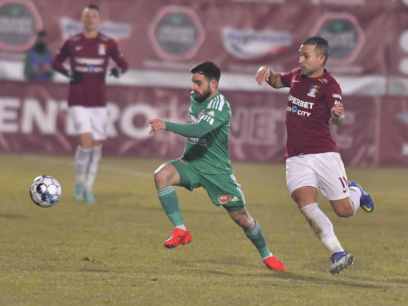 Ce se întâmplă cu antrenorul unei echipe din Liga 1 dacă va rata play-off-ul! Anunțul categoric al patronului: „Asta ne dorim din vară!” | EXCLUSIV
