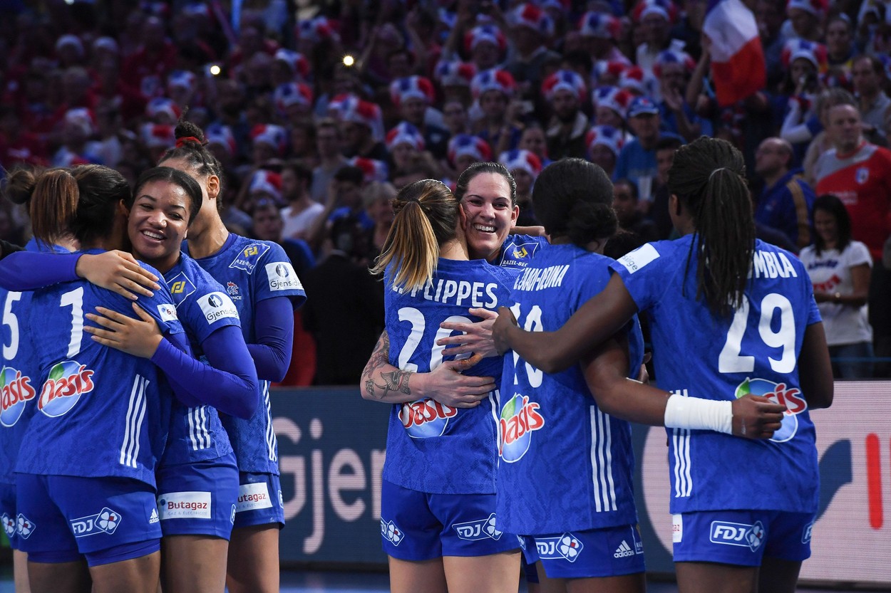 Rapid, încă un transfer extraordinar la handbal feminin! L’Equipe a anunțat că o campioană olimpică, mondială și europeană vine să facă spectacol în Giulești: „Bucureștiul va vorbi limba franceză!”