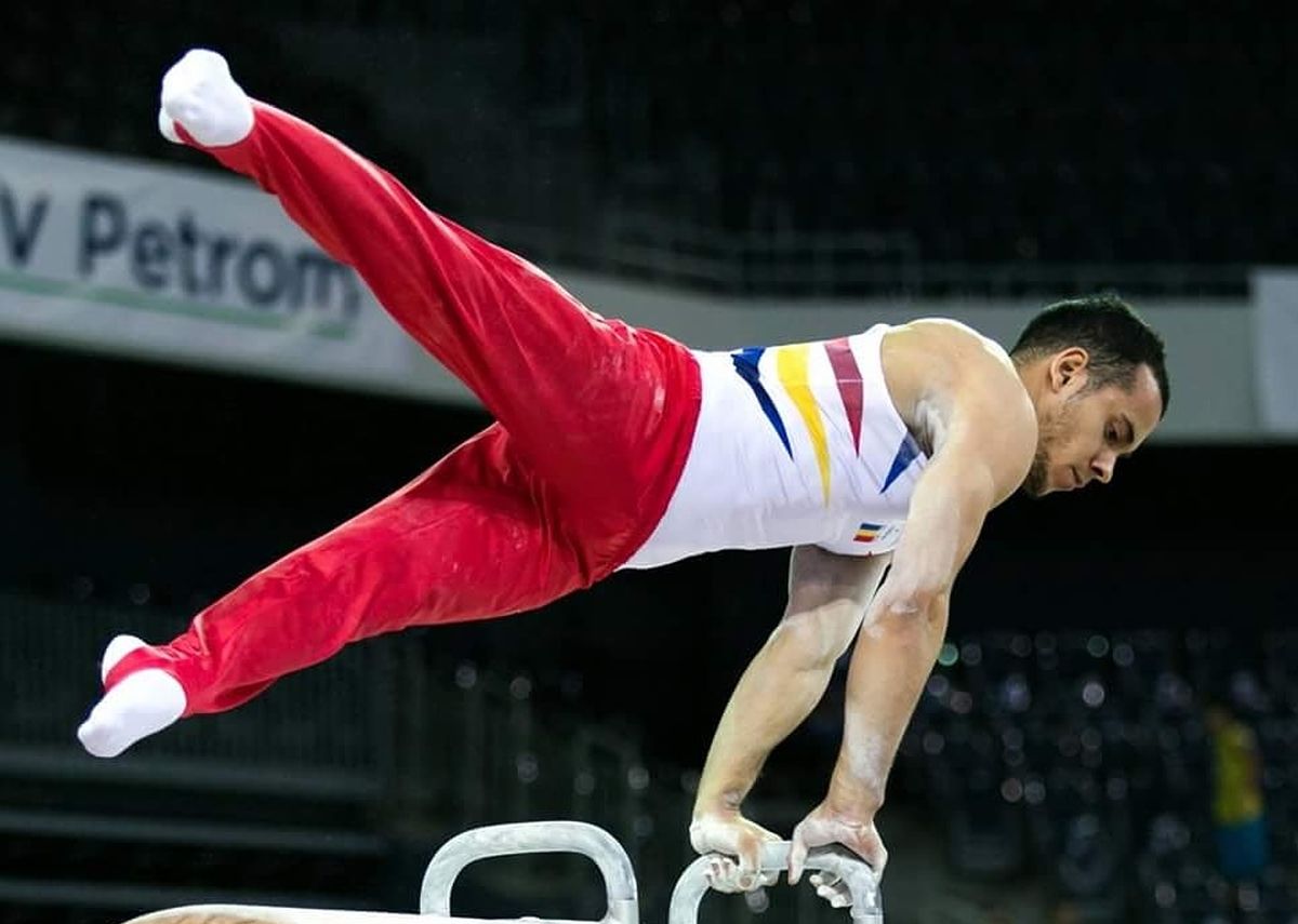 El e RoboCop din gimnastică! Are zece șuruburi în corp!