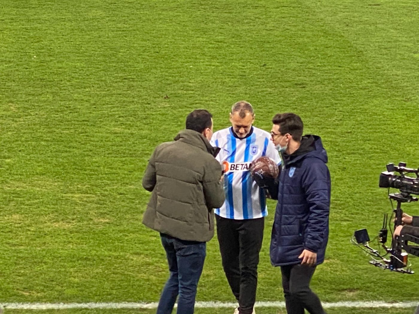 Gică Craioveanu, înjurat și huiduit de către suporterii lui FC U Craiova, chiar de ziua lui de naștere, la meciul cu Universitatea Craiova | FOTO & VIDEO