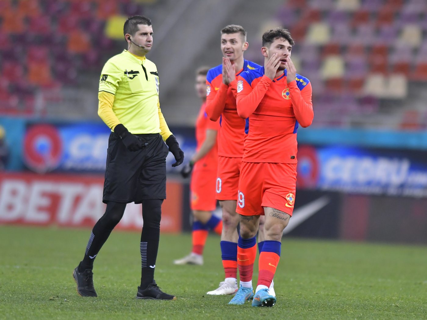 Mihai Stoica a dat de pământ cu Andrei Chivulete: „Este o bătaie de joc la adresa arbitrajului românesc! M-a înjurat de m-a rupt”