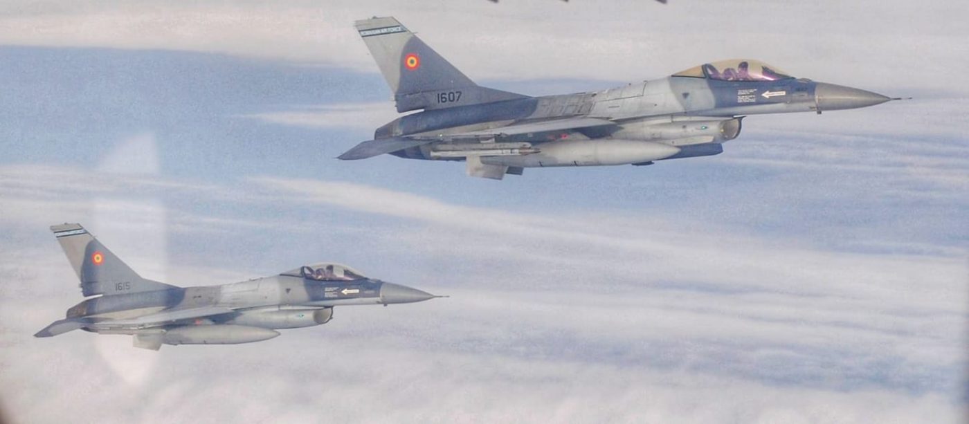 Zbor neautorizat pe teritoriul României, după invadarea Ucrainei de către ruși! Avionul militar a fost interceptat și aterizat de urgență la Bacău, la comanda NATO
