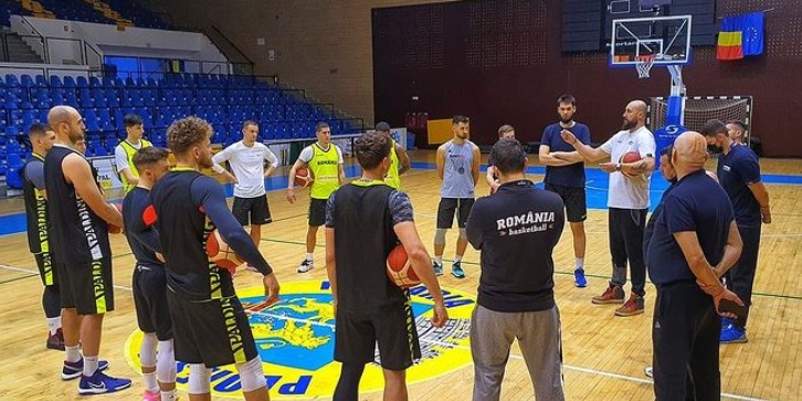 România – Albania la baschet masculin se joacă de Dragobete joi seara la Ploiești! Cine transmite la tv și cât costă biletul la meciul din Sala Olimpia