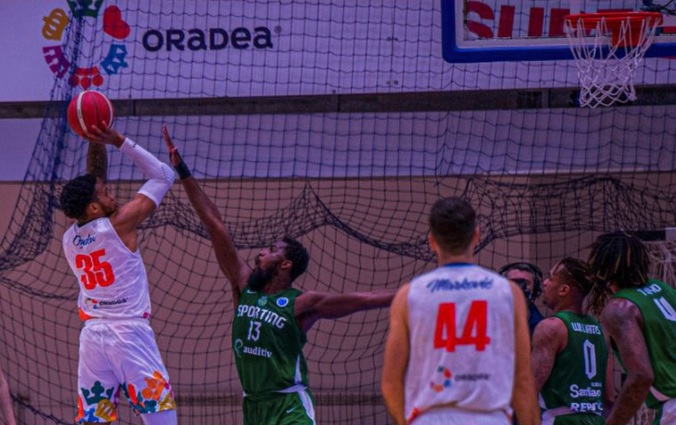 CSM Oradea, victorie cu Sporting Lisabona şi intră în sferturile FIBA Europe Cup de pe locul I al grupei K! Orașul a primit onoarea de a găzdui un turneu important