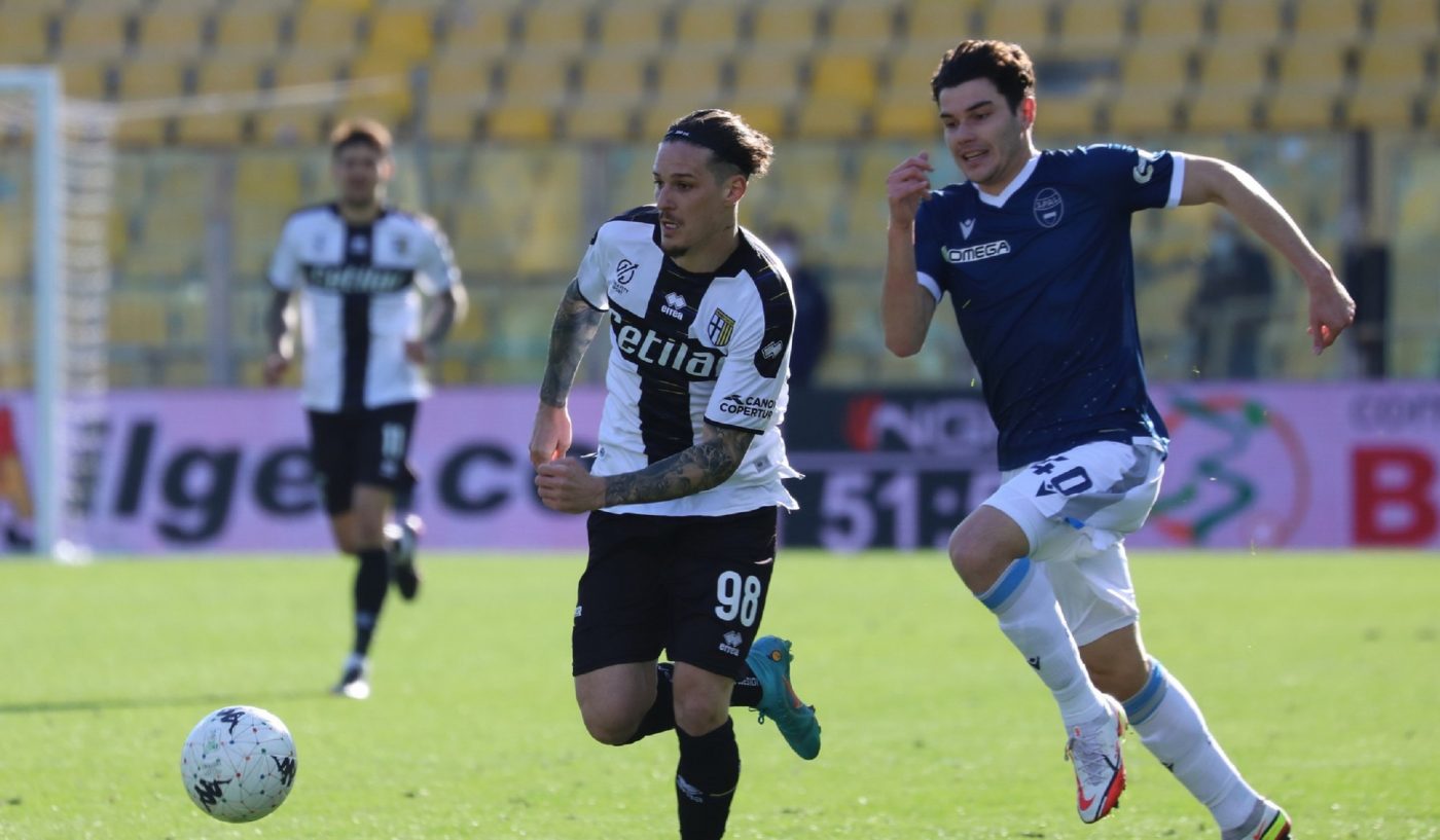 Dennis Man, pasă de gol în Parma – SPAL. „Crește viteza și e devastator”. Nota primită după meciul care aprinde speranțele pentru „ducali” | VIDEO