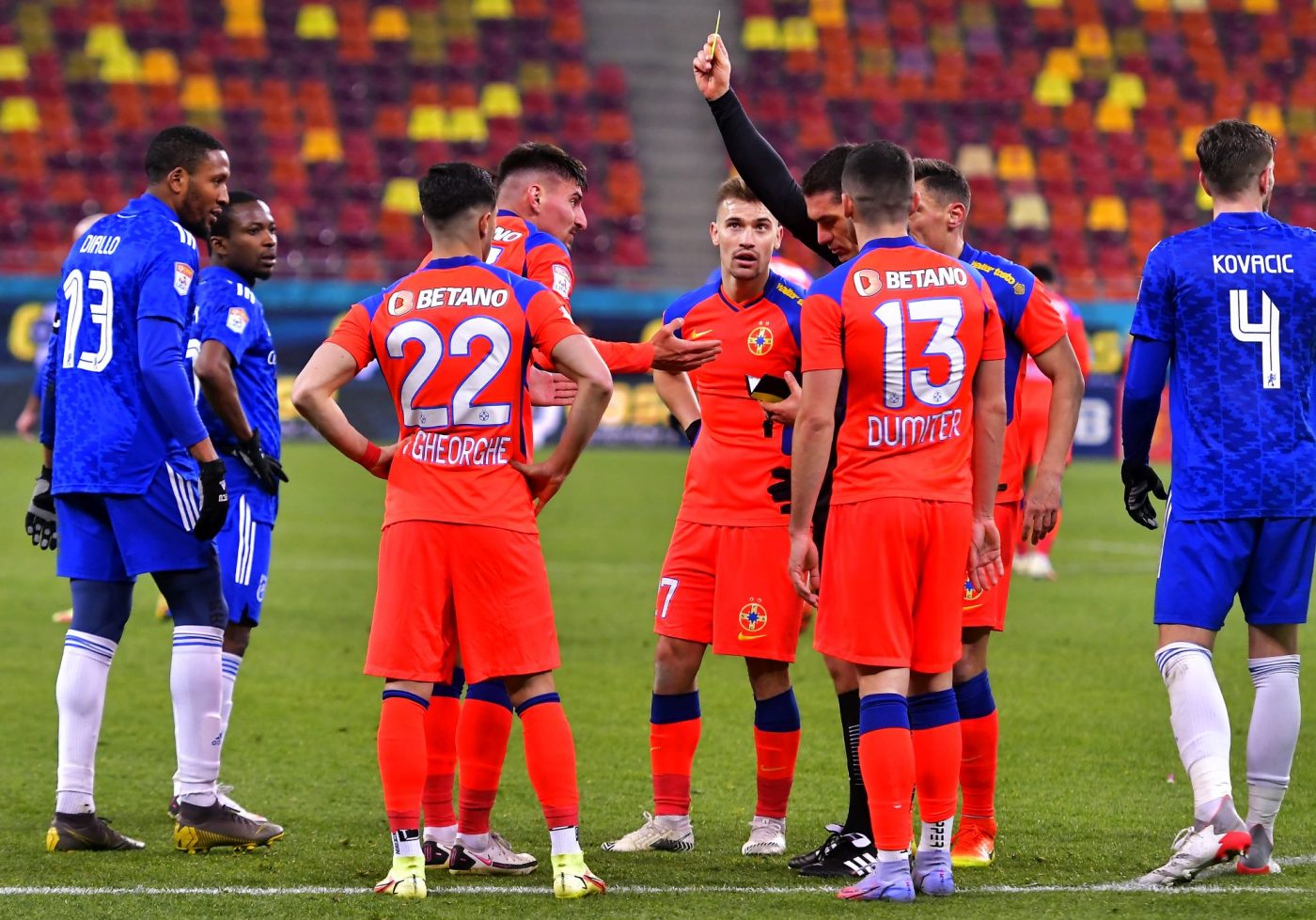 Verdictul specialistului ProSport în arbitraj, după FCSB – FC U Craiova! Marius Avram, tranșant: Istvan Kovacs a făcut două greșeli uriașe din 4 faze controversate! „Arbitrul se păcălește” EXCLUSIV