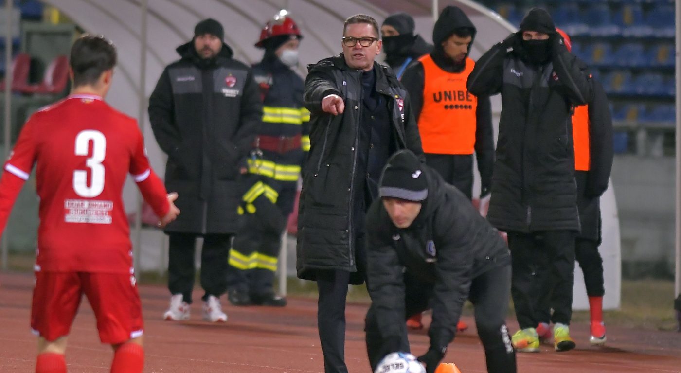Dinamo transferă orice, doar ca să aibă fotbaliști la număr! Și-a luat un fundaș dreapta brazilian, aduce un atacant de la o echipă din liga a treia maghiară și negociază cu două vârfuri din Liga 1!