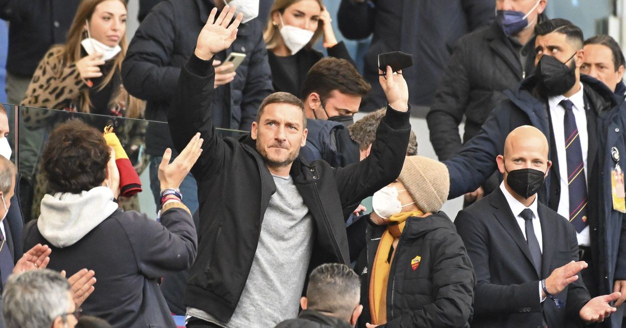 Victor Becali, dezvăluire de senzație despre cum l-a remarcat Francesco Totti pe Valentin Mihăilă: „Zicea că e singurul care-l interesează!”