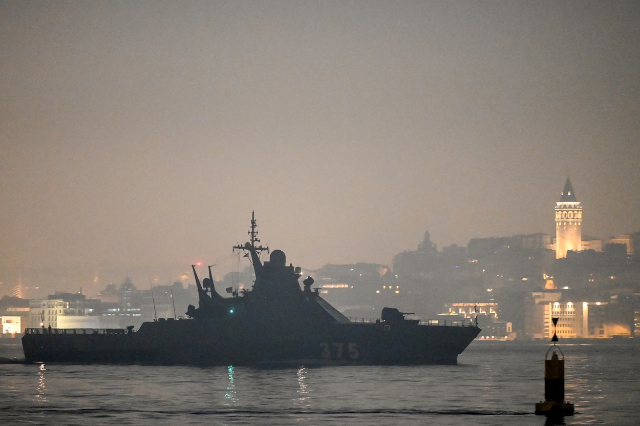 Momentul care poate schimba totul în războiul dintre Rusia și Ucraina: oamenii lui Vladimir Putin au bombardat o navă a Turciei, membru NATO, în timpul asaltului prin care au cucerit Cernobîlul!
