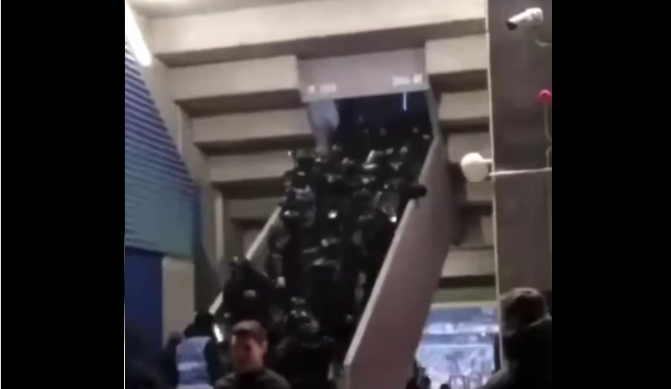 Bătaie generală după meciul României cu Grecia! Scene violente la stadionul Steaua | VIDEO