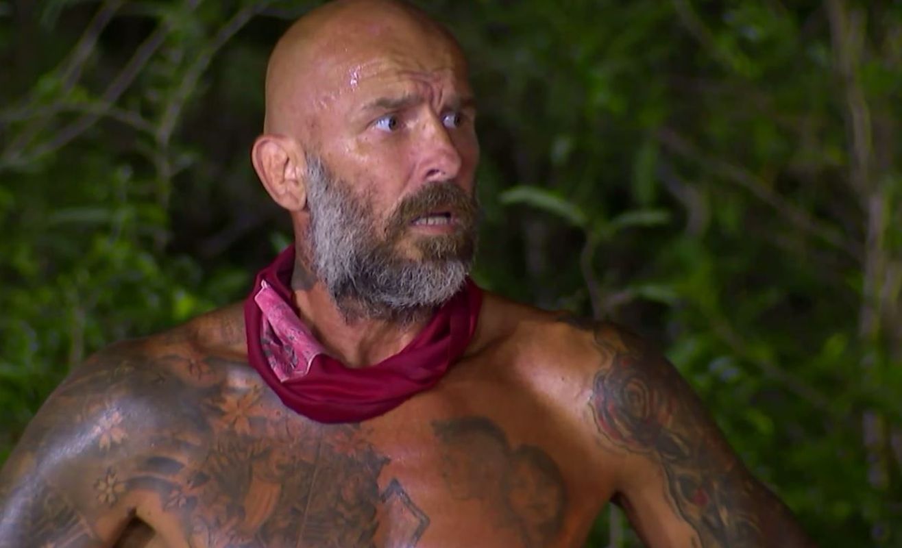 Cătălin Zmărăndescu, anunț șocant la Survivor România 2022: „Vreau să ies din concursul ăsta! Plec acasă”! Criză de nervi la adresa colegilor din echipa Faimoșilor: „Treziți-vă dracului!”  