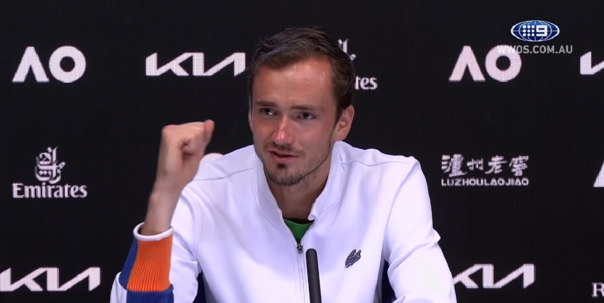 Daniil Medvedev, pus să dea cu subsemnatul dacă vrea să joace la Wimbledon 2022! Ce trebuie să scrie despre Vladimir Putin