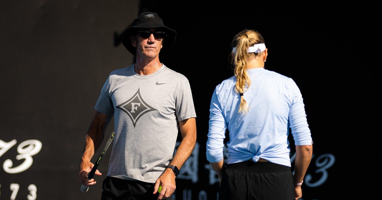 Vestea care ia prin surprindere lumea tenisului! Darren Cahill a întrerupt brusc colaborarea cu Amanda Anisimova! Revine australianul în staff-ul Simonei Halep?