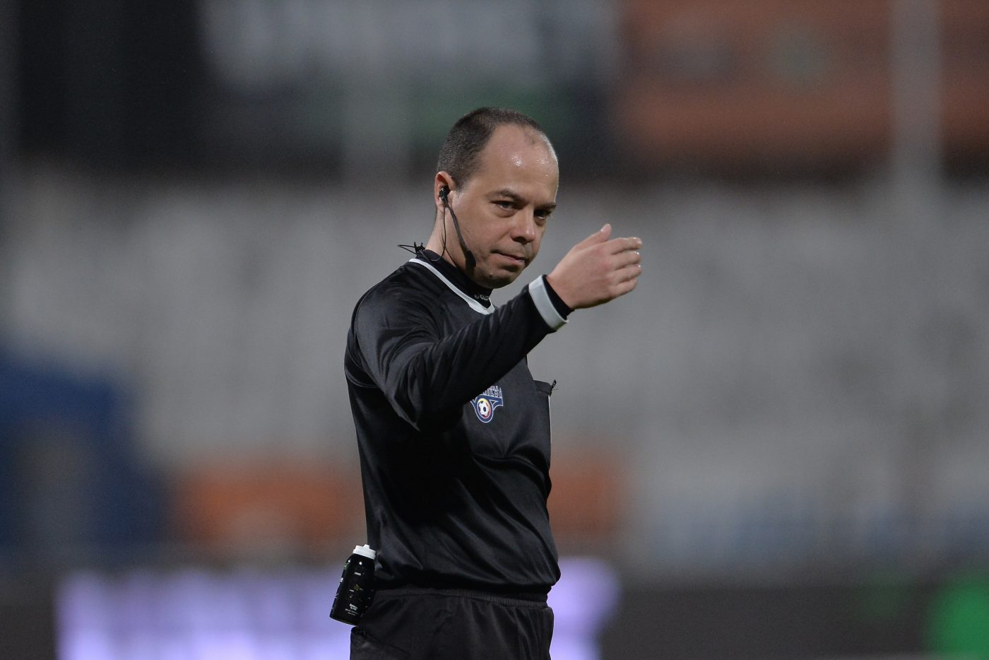 Farul, „îngropat” de arbitrul Lucian Rusandu? Verdictul tranșant al lui Marius Avram la cele două faze controversate judecate împotriva echipei lui Gică Hagi: „Asta e decizia, strict după regulament” | EXCLUSIV