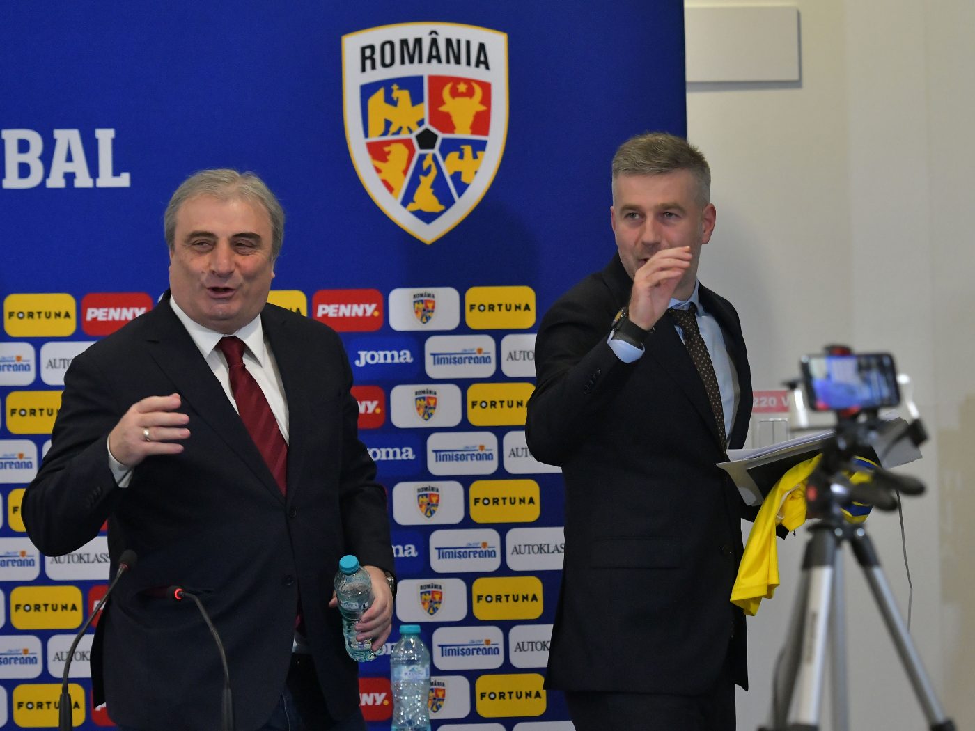 Mihai Stoichiță sare în apărarea lui Edi Iordănescu. „Unele atacuri mi se par extrem de nelalocul lor!”